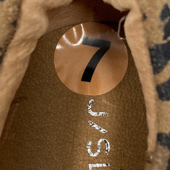 J/Slides Women's Slip On Sneakers Shoes Brown Casual Leopard Print Leather 7 M - Picture 9 of 10